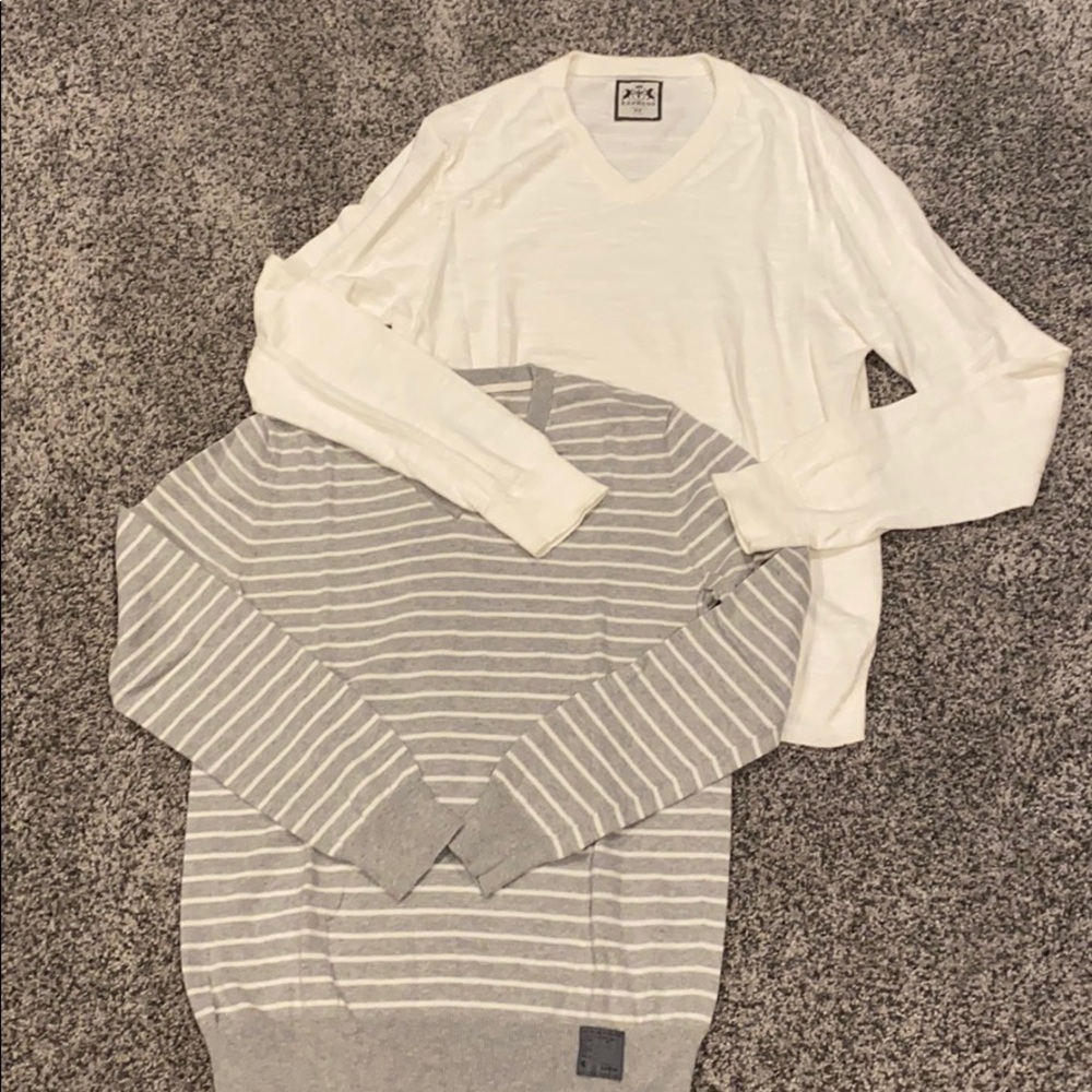 V neck Express sweaters